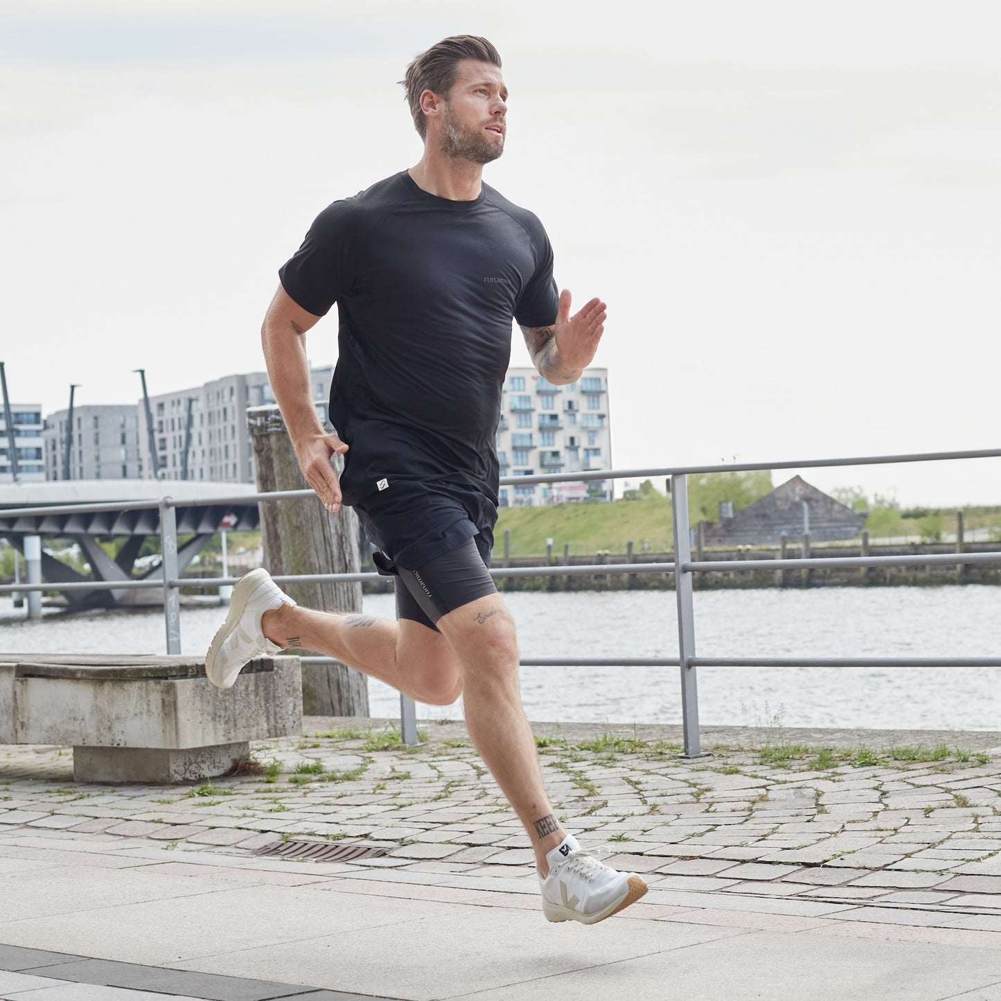 Kurze Running Tights, Herren, schwarz (Neues Modell)