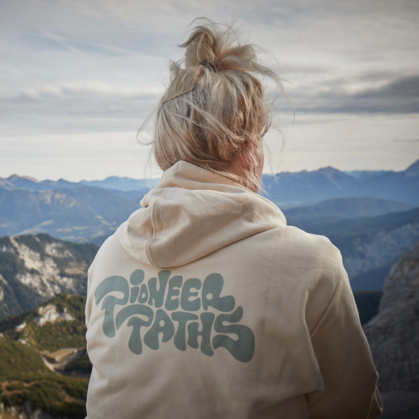 Pioneer Paths Hoodie, unisex